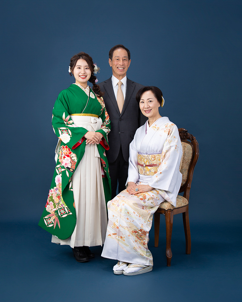 卒業式の家族写真におすすめの着物コーディネート